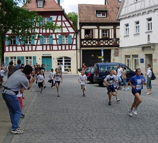 Vom Karolinger Halbmarathon 2005 in Forchheim