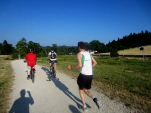 Besenradfahrer beim Run and Bike Marathon 2013