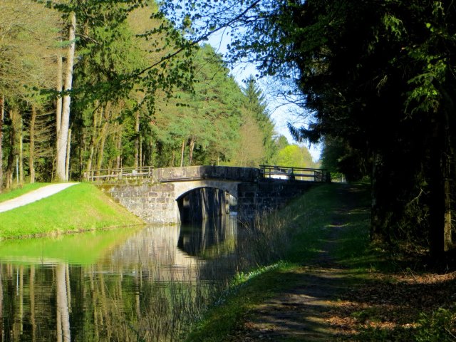 BuOLTL6 Joggingtour am Ludwig-Donau-Main-Kanal und der Schwarzachklamm von Neumarkt nach Feucht am 21.04.2016