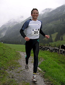 Pfarrer Kellenberger in Steg beim Liechtenstein Marathon